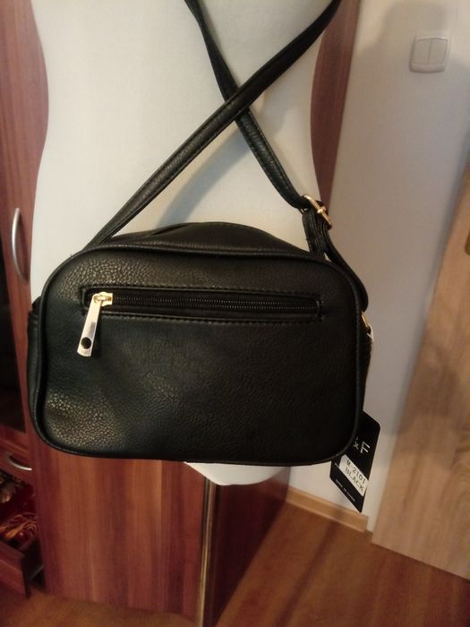 Torebka listonoszka czarna