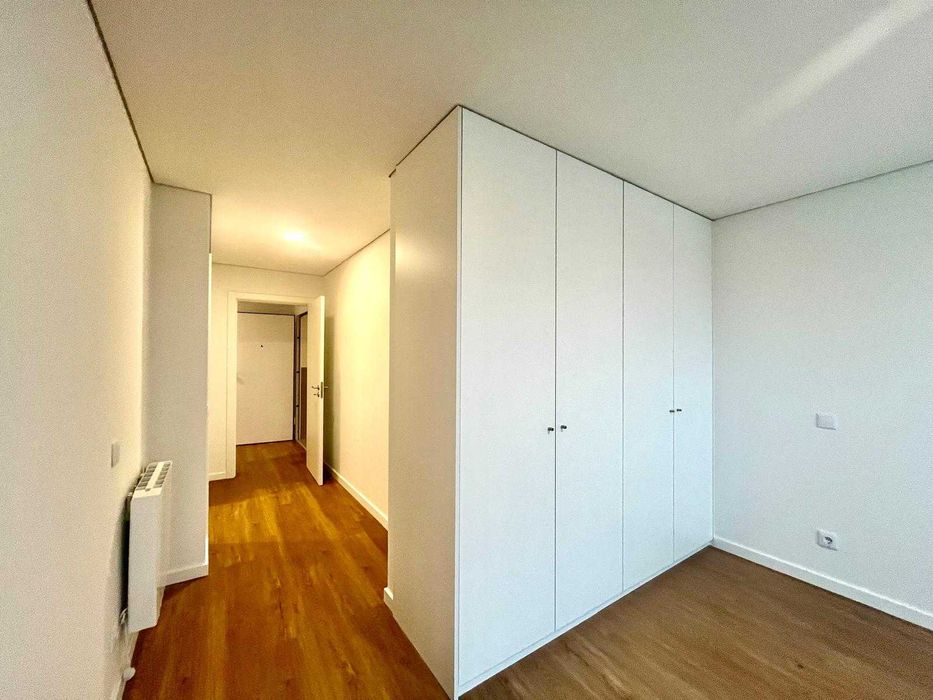 Excelente T2, novo, junto ao Gaia Shopping