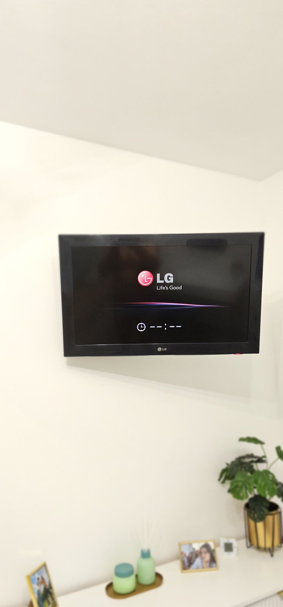 Tv lg 32cale ideal jak nowy pilot wiszący stojący