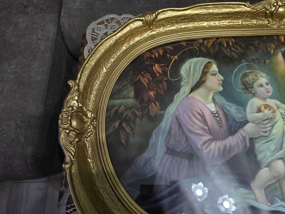 Obraz religijny Świętej Rodziny z lat 50 XX wieku,