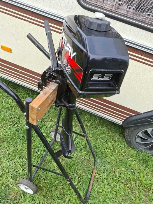 Czarny Zaburtowy Silnik Dwusuwowy Mercury 3.3