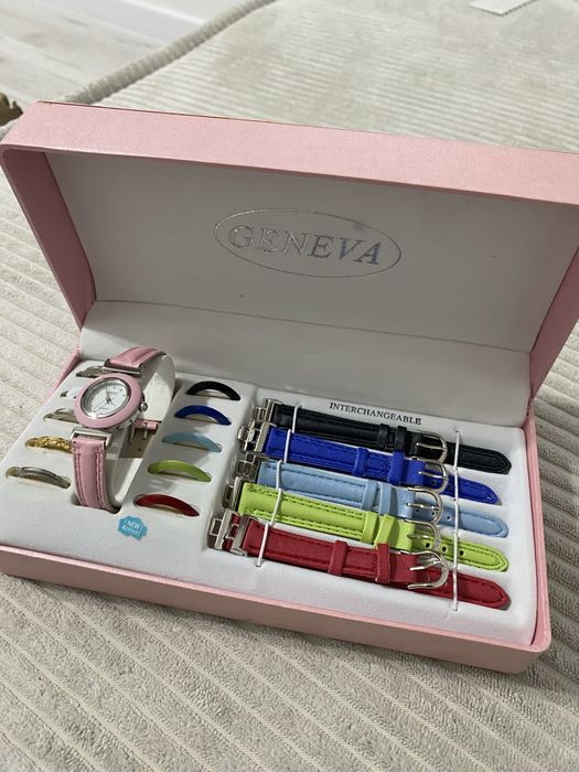 Zegarek plus zestaw pasków wymiennych