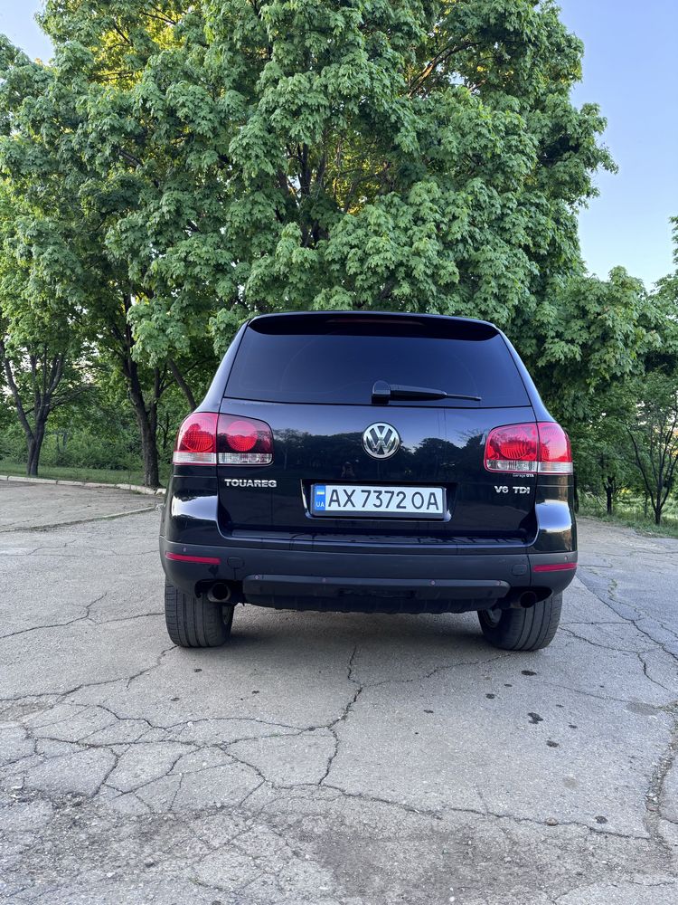 VOLKSWAGEN TOUAREG 2007 год 3.0 дизель