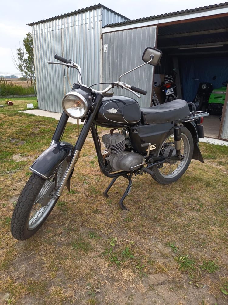 Wsk 125 w stanie oryginalnym z dokumentami 1977r.
