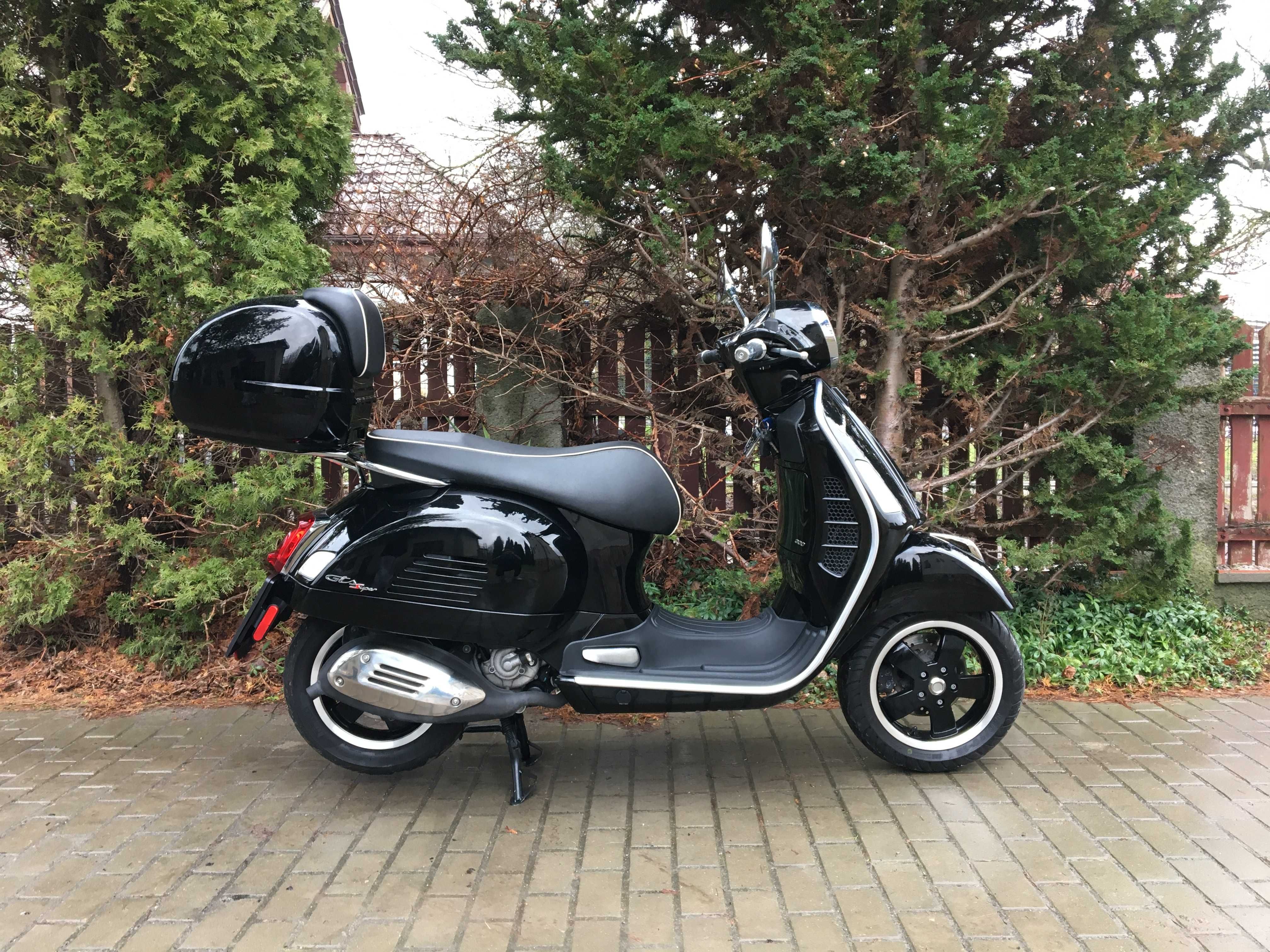 Piaggio Vespa 300/125 GTS 2019r Gotowa do jazdy! 250/125 LED ABS