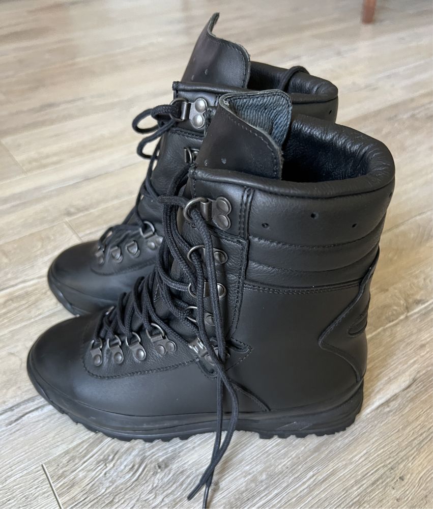 Buty specjalne Protektor 928/MON rozmiar 25