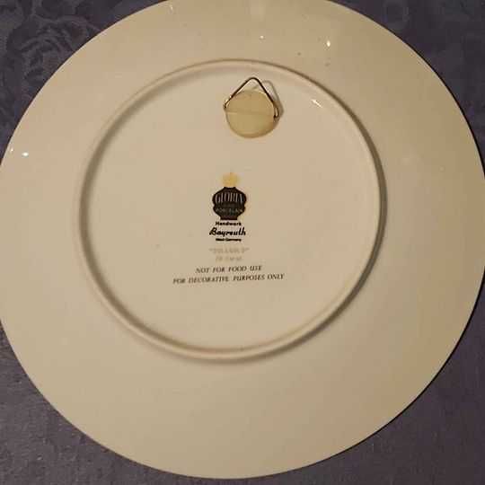 Pratos de porcelana Glória Fine Porcelain Bayreuth Alemanha ouro 24k