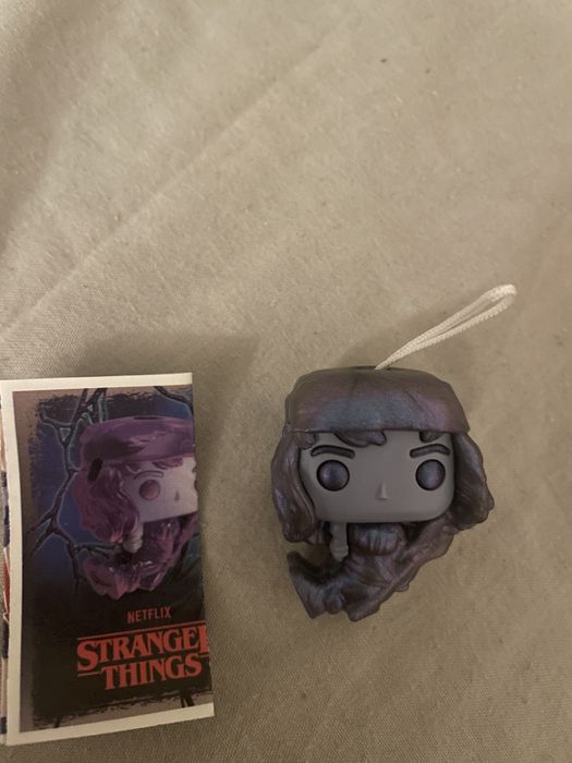 Фігурка з Kinder — Ненсі Віллер! Дивіні дива (ОСД)