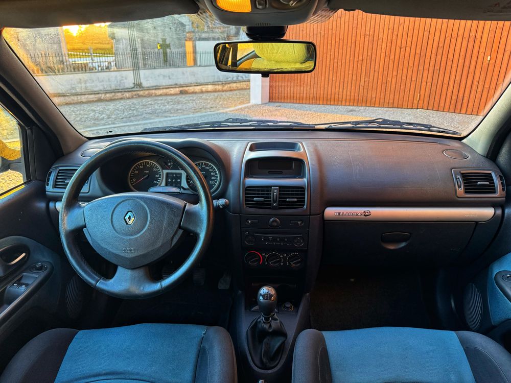Renault Clio 1.2 16v Billabong - Desde 64€ Mês