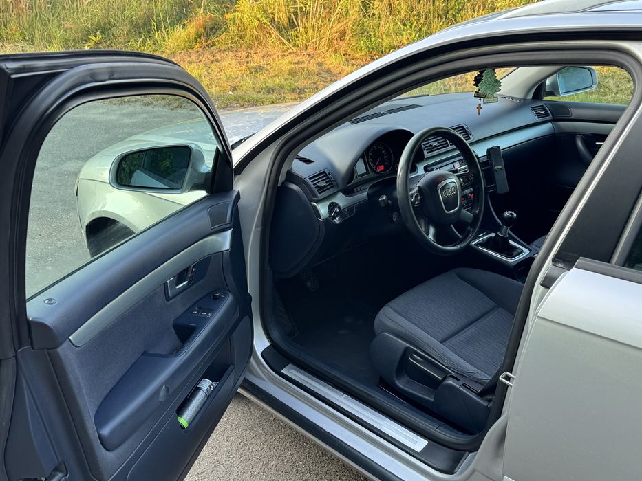 Sprzedam Audi A4B7 2.0 TDI