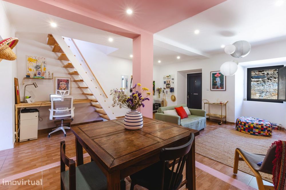 Arrendamento – Moradia na Zona Histórica do Pragal, Almada *VISITAS SU