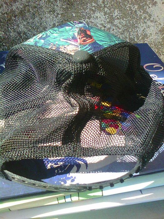 boné oficial jurassic world - preço já com portes incluídos