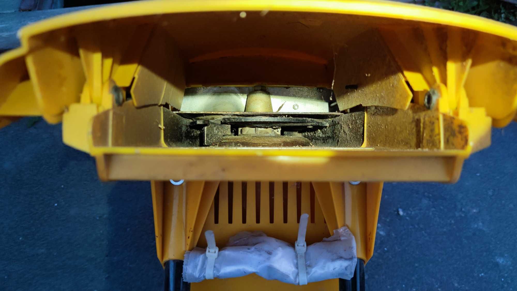 Садовий подрібнювач AL-KO Power Slider 2500 R