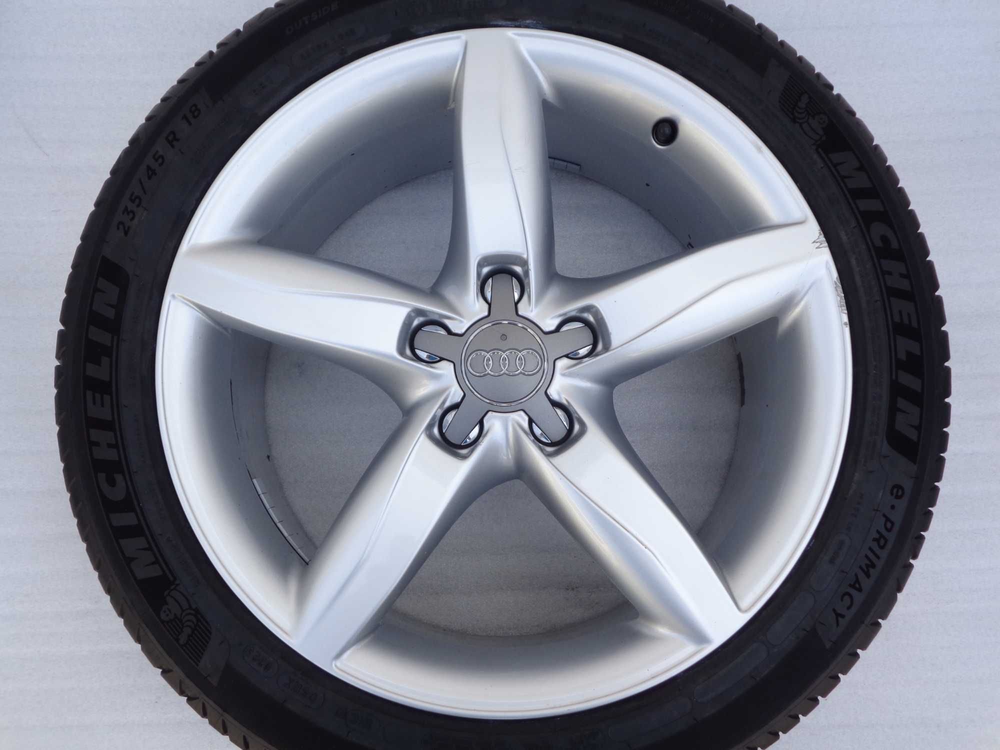 FELGI alufelgi 18 5x112 AUDI A4 S4 A6 Q5 otwór cent. 66,6mm