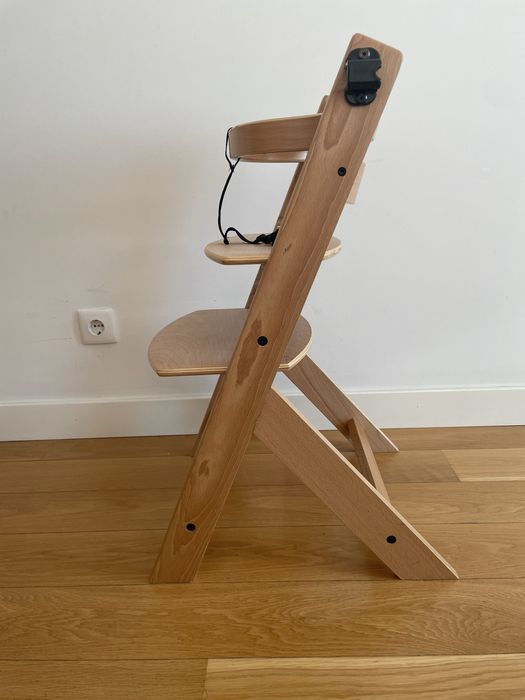 Cadeira de alimentação Kinderkraft ENOCK – madeira, como nova