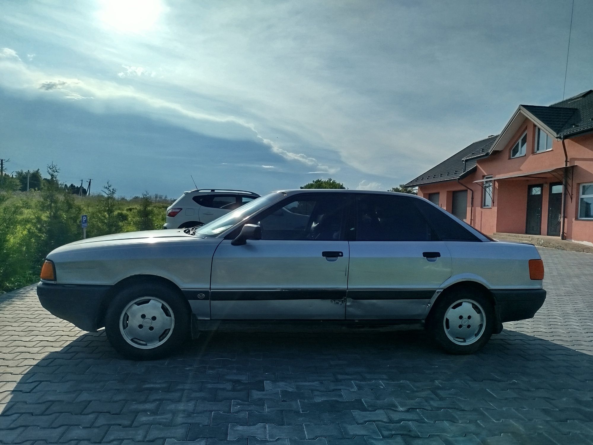 Продам ауді 80б3