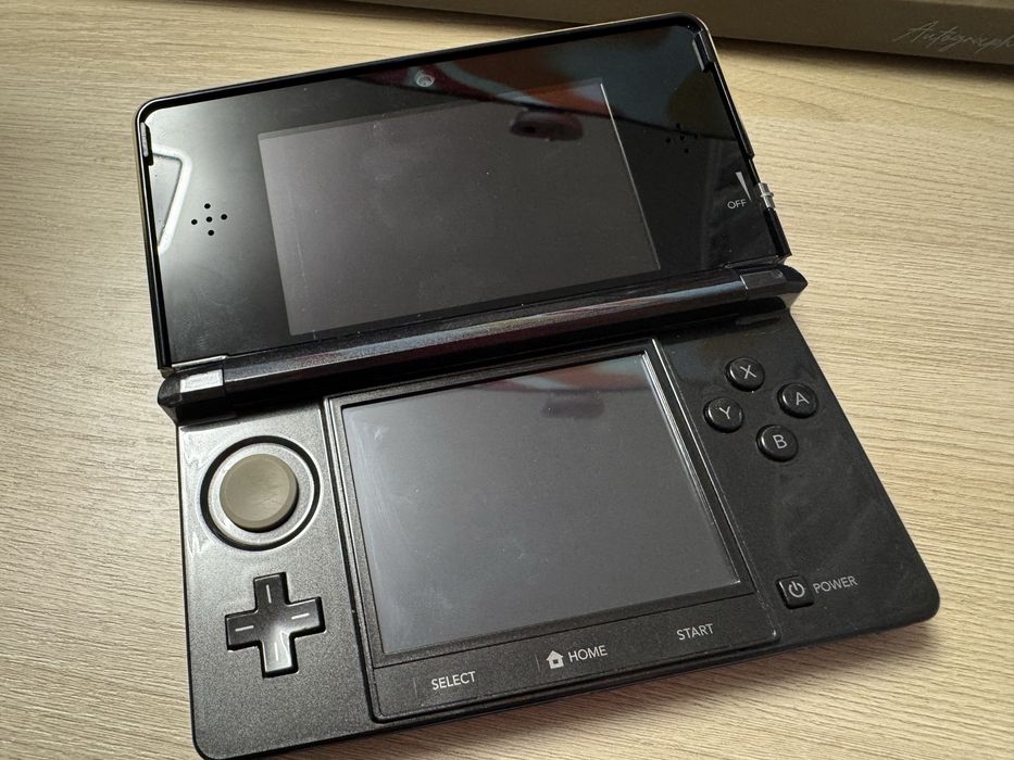 Портативна ігрова консоль Nintendo 3DS black