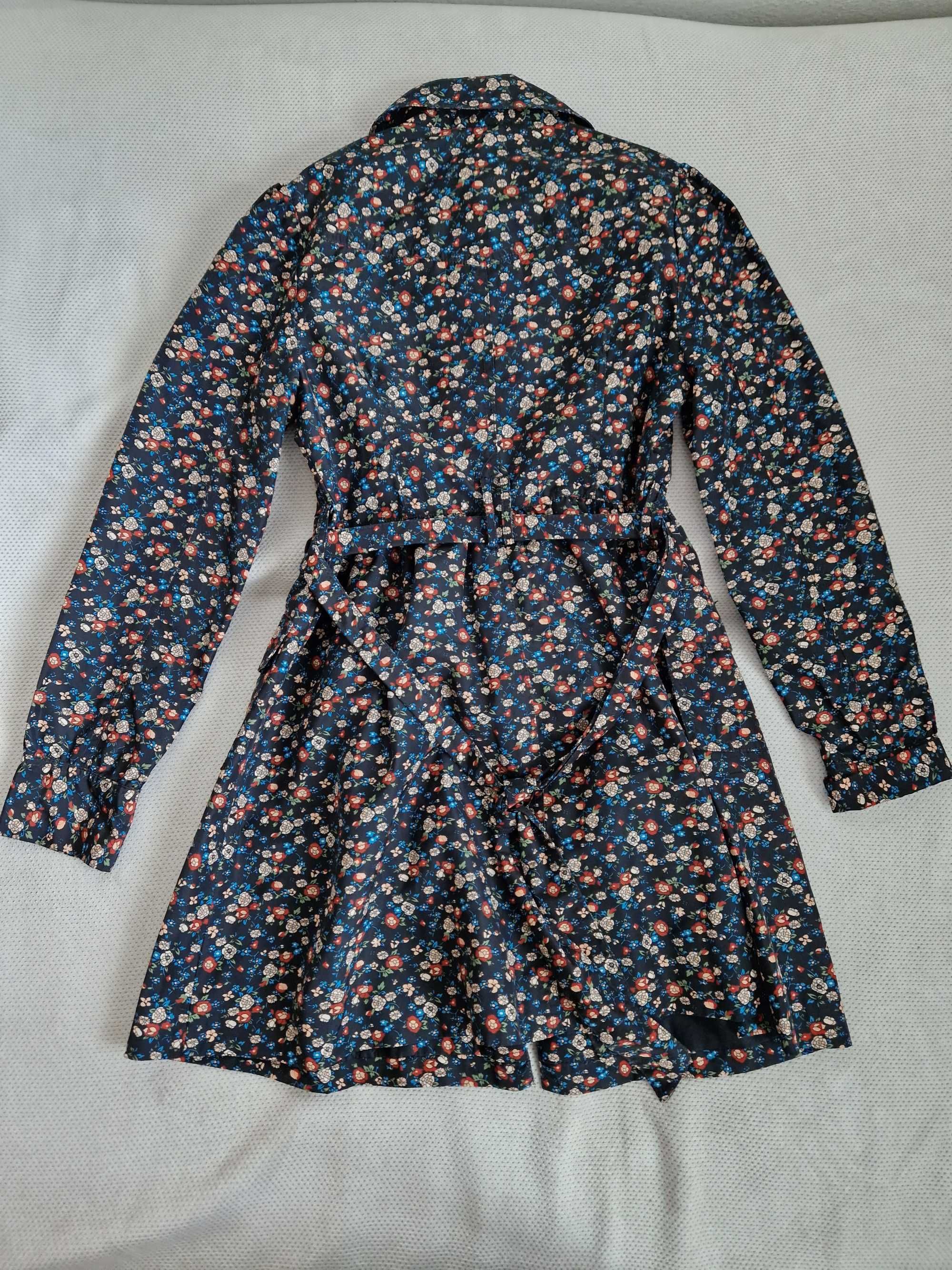 Płaszcz wiosenny F & F, dla dziewczynki rozmiar 146/152. Nie używany.
