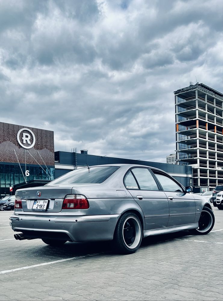 BMW 523I 1998 строкер