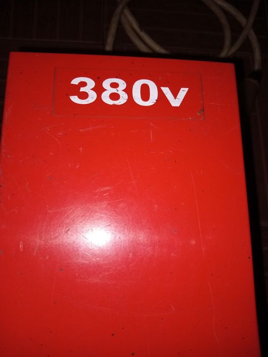 Сварочний SSVA 270 з осицилятором 380v