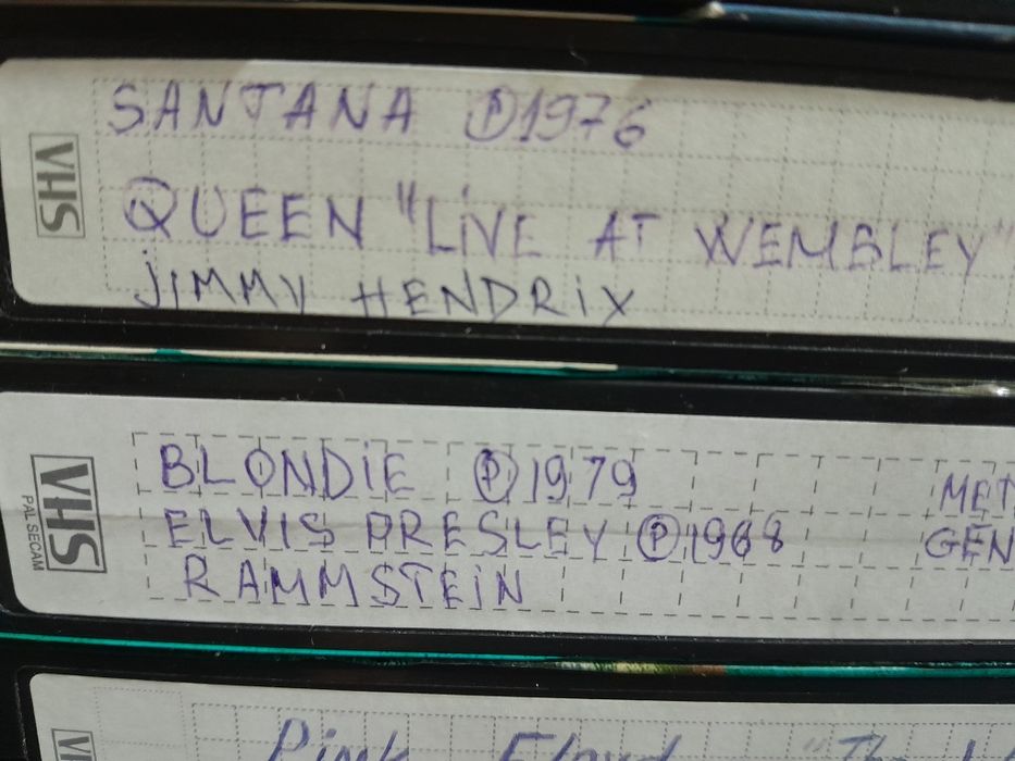 Видеокассеты музыкальные Битлз