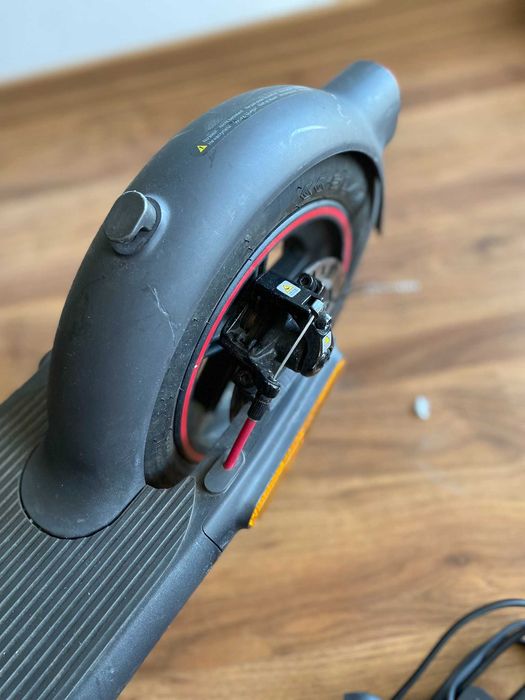 Hulajnoga elektryczna Xiaomi Scooter 4 PRO