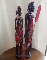 Estatuetas em madeira, esculpidas à mão, casal africano