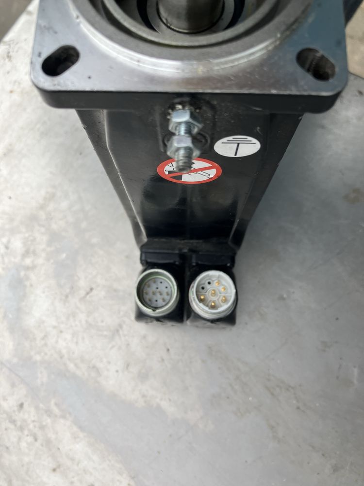 Serwomotor schneider electric
