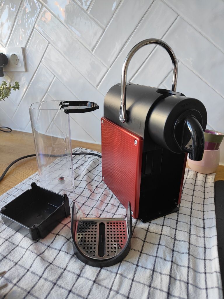 Maquina de café NESPRESSO D61