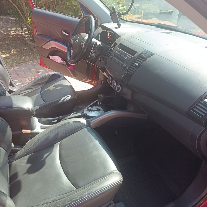 Продам Митсубиси аутлендер ХЛ