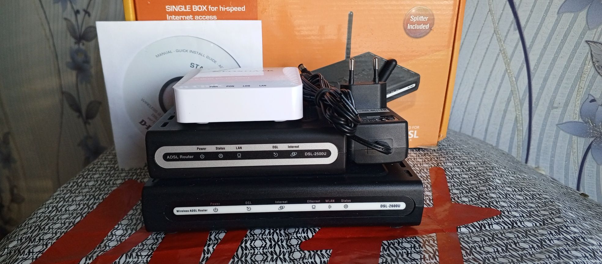 Роутер Wi-fi  D -Link. 3 шт.В ИДЕАЛЬНОМ СОСТОЯНИИ