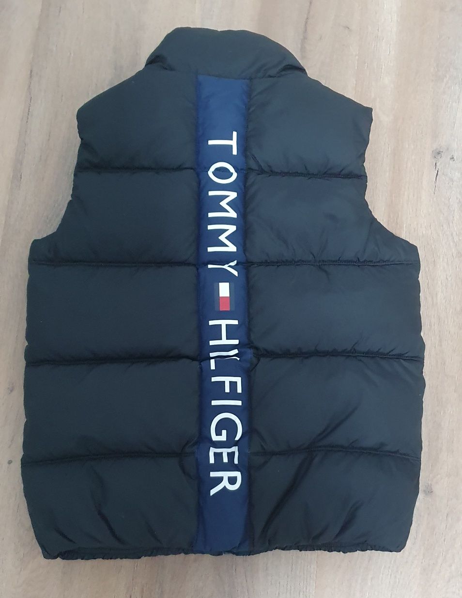 Colete TOMMY HILFIGER 8/10anos