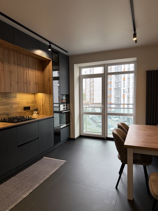 Продам 2х кімнатну квартиру з ремонтом ЖК Липки