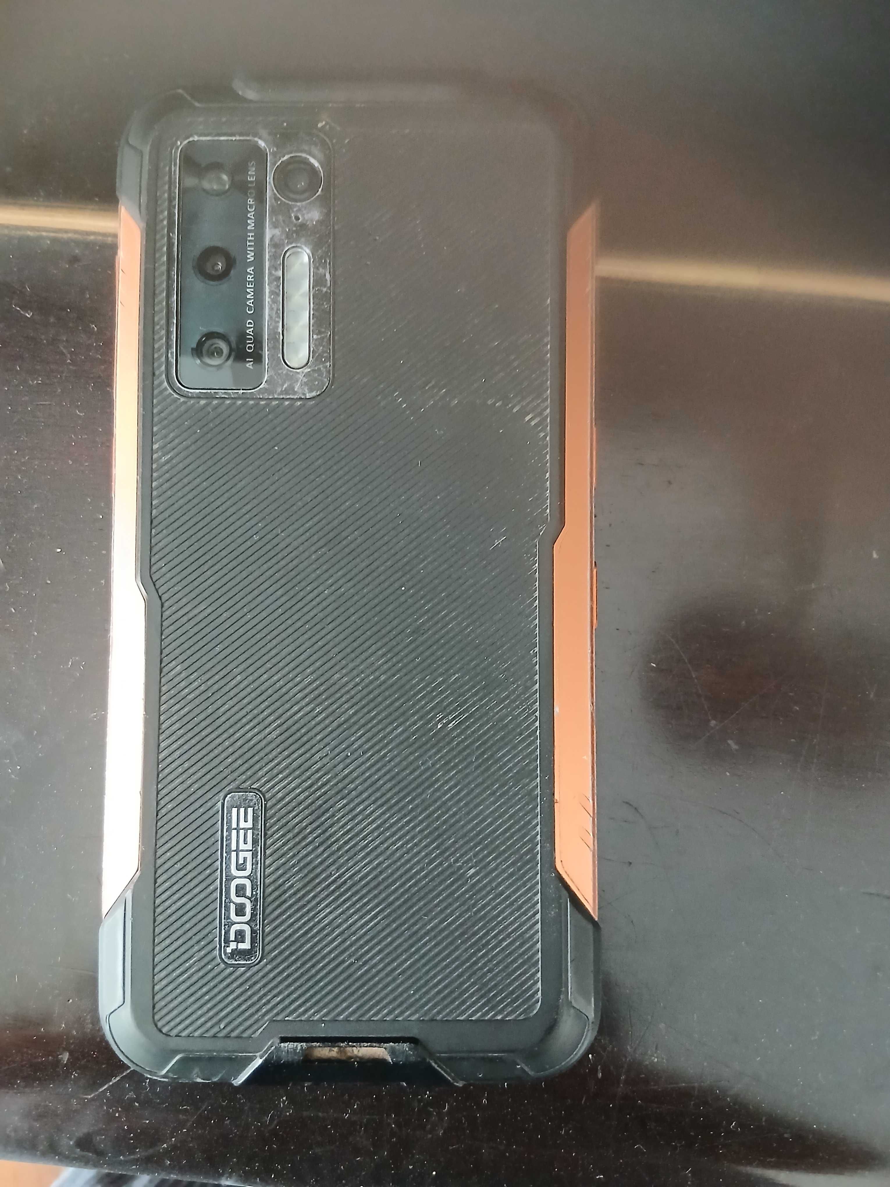 Vendo dois telemóveis usados