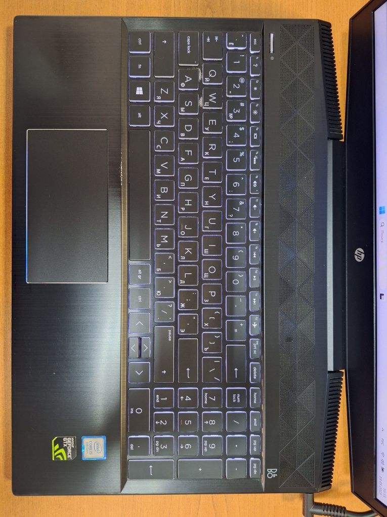 HP Pavilion Gaming 15-cx0132ur i5-8300H GTX 1050 2Gb DDR4 16Gb