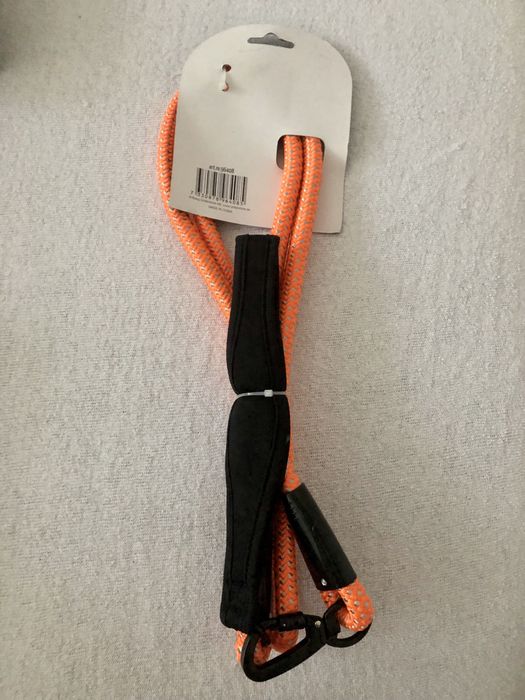 Smycz dla psa pomaranczowa karabińczyk