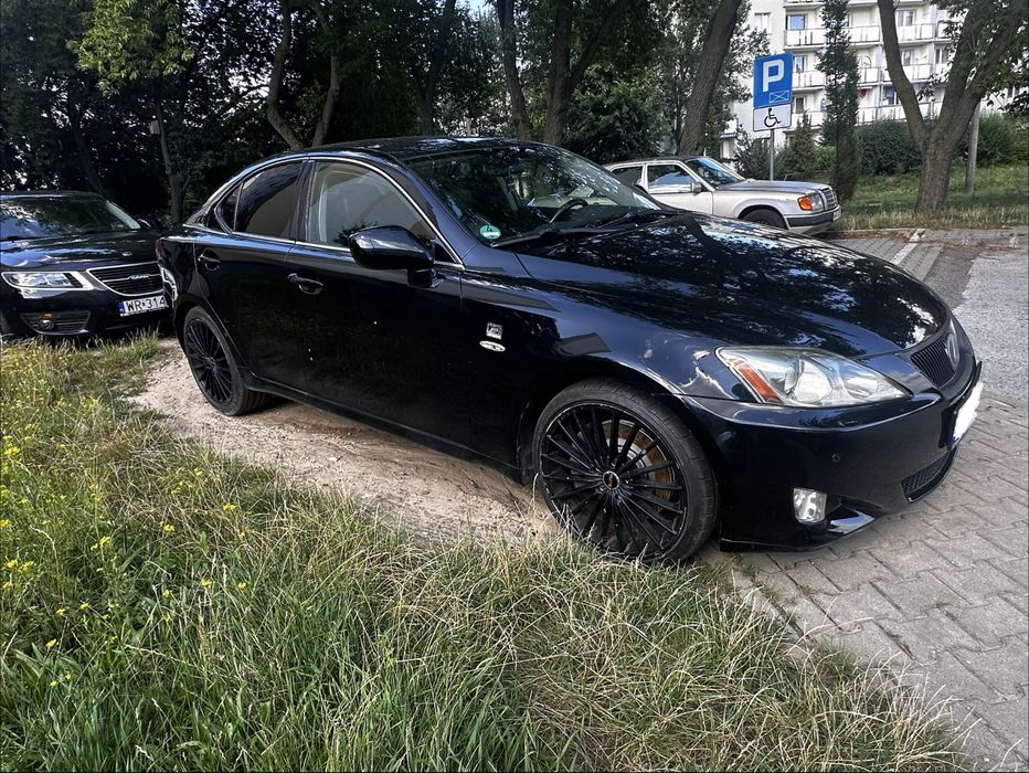 Lexus is250 f sport najbogatsze wyposazenie