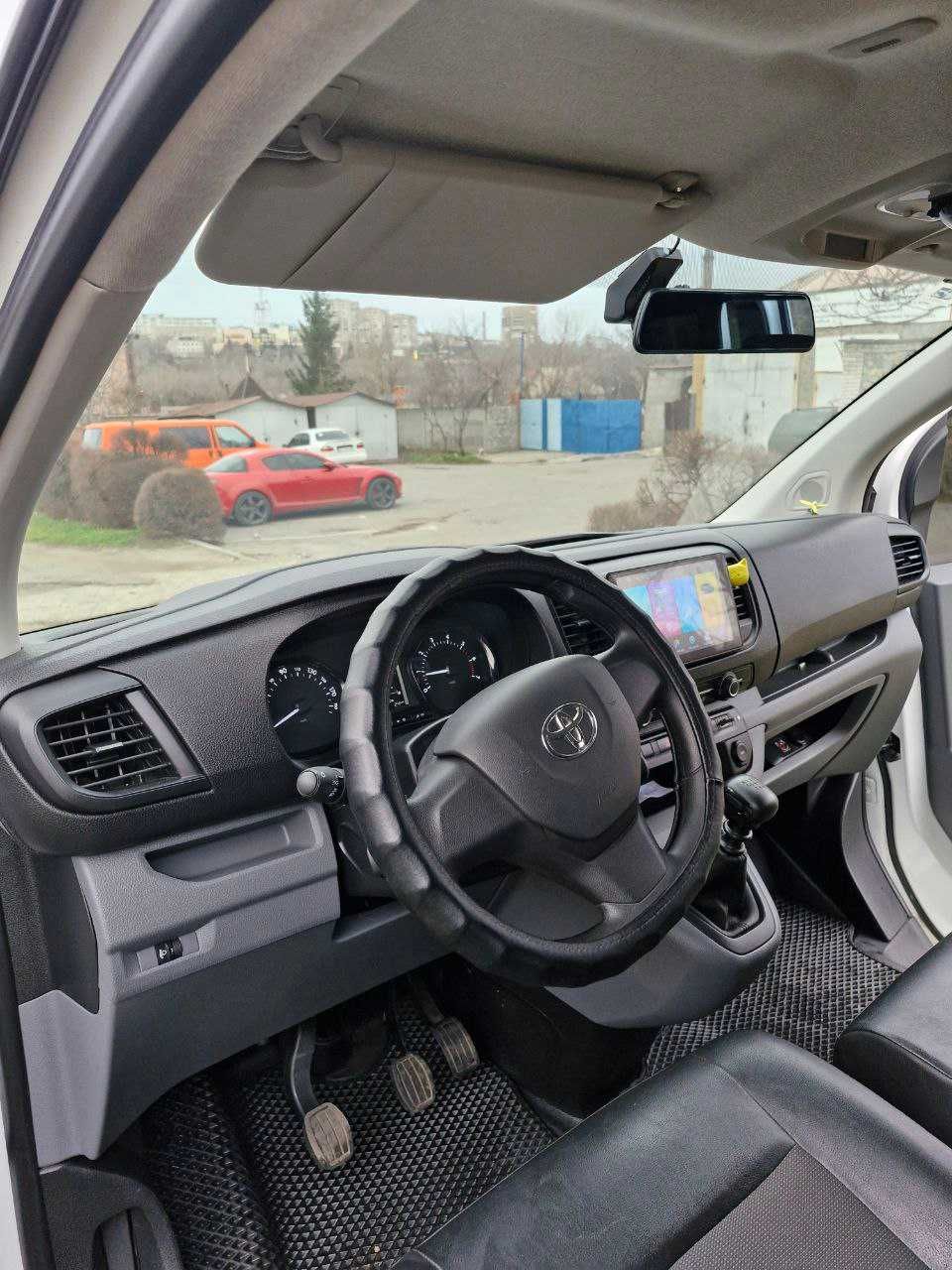 Toyota Proace 2021