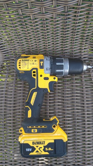 Шуруповерт DeWalt DCD 796
