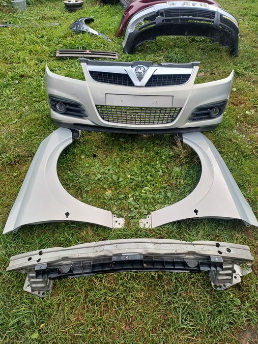 Opel Vectra C рест ресталінг передній бампер взборі крила
