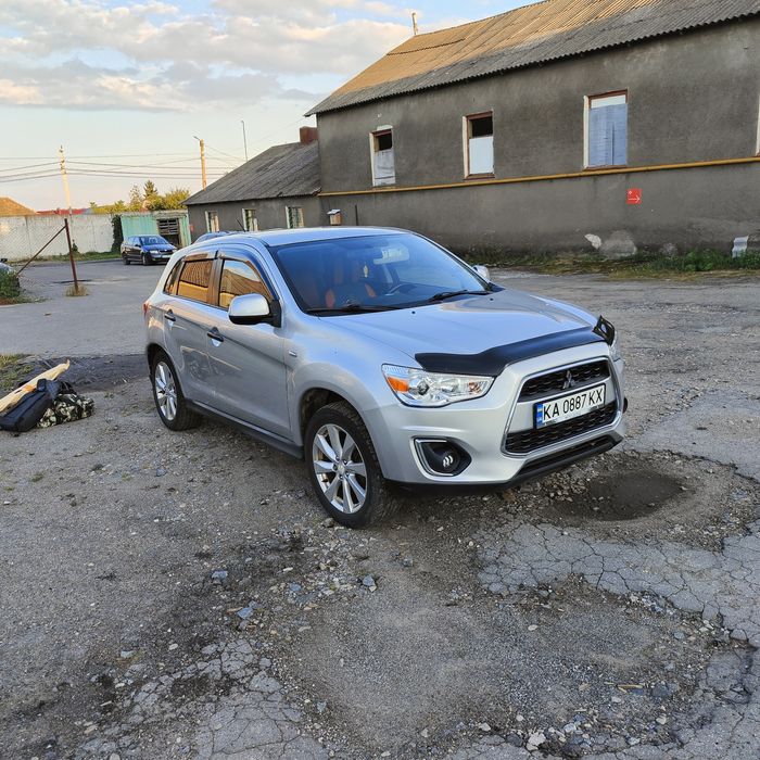 Mitsubishi Outlander Sport 2012