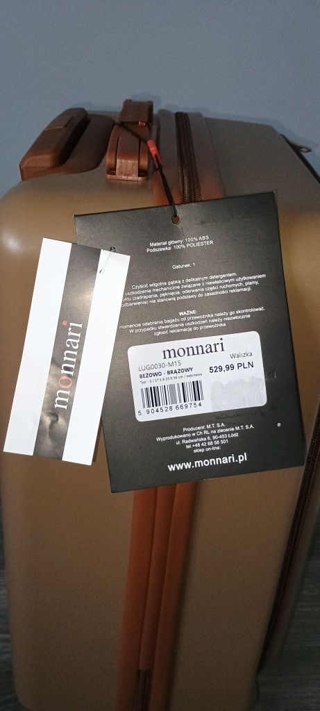 Walizka kabinowa z logo marki Monnari