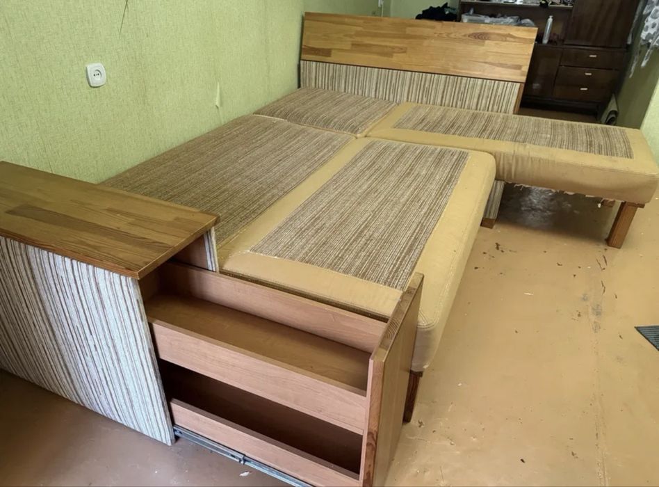 СРОЧНО. Продам диван