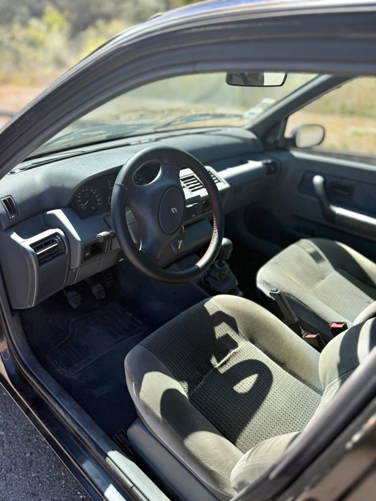 Renault Clio 1.2RT (Poucos KM)