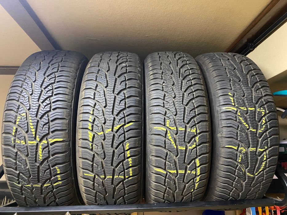 Uniroyal AllSeasonExpert 2  215/65 R17  Komplet