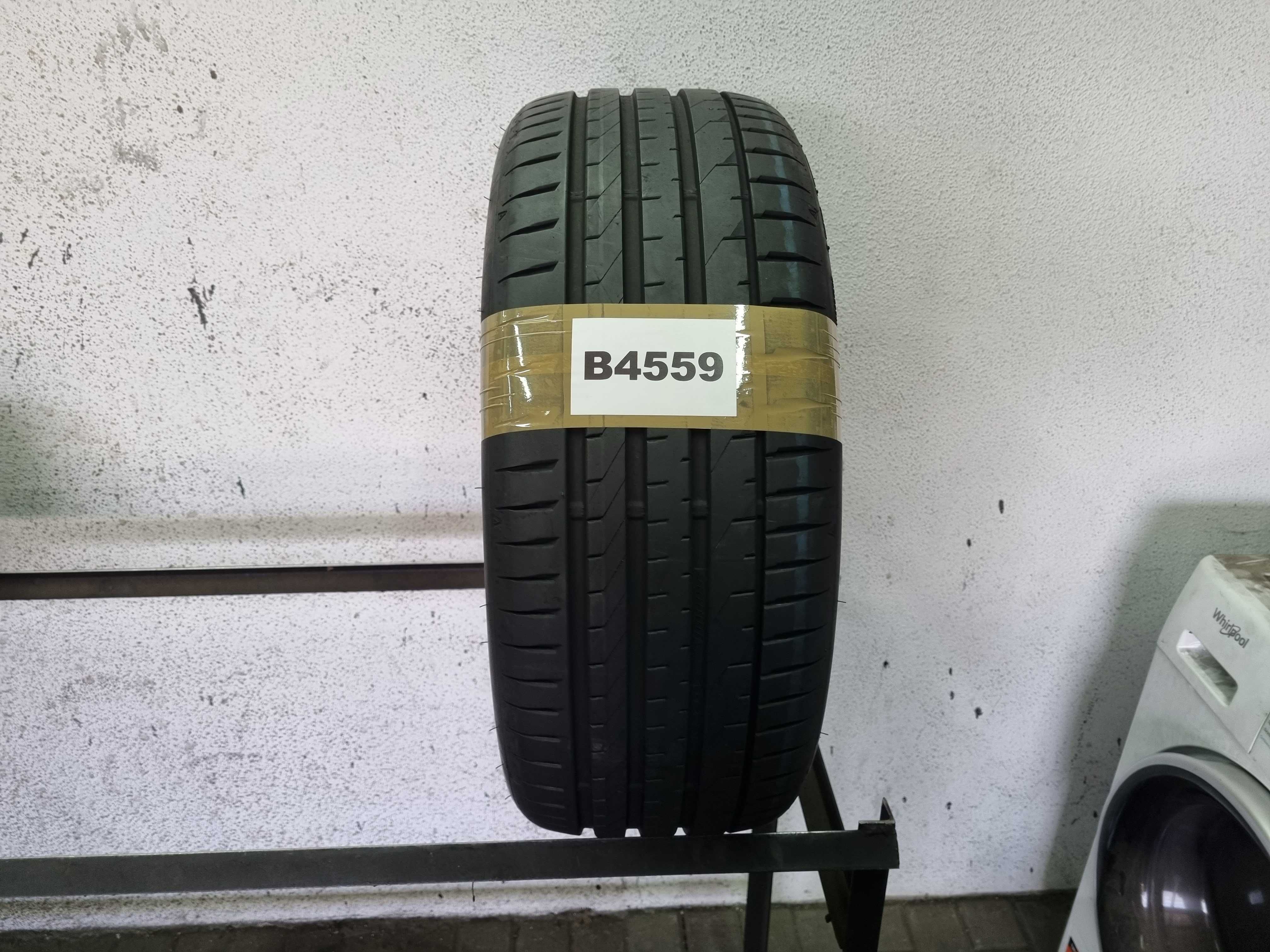 235/45/18 98Y Falken Azenis FK520 D.0124