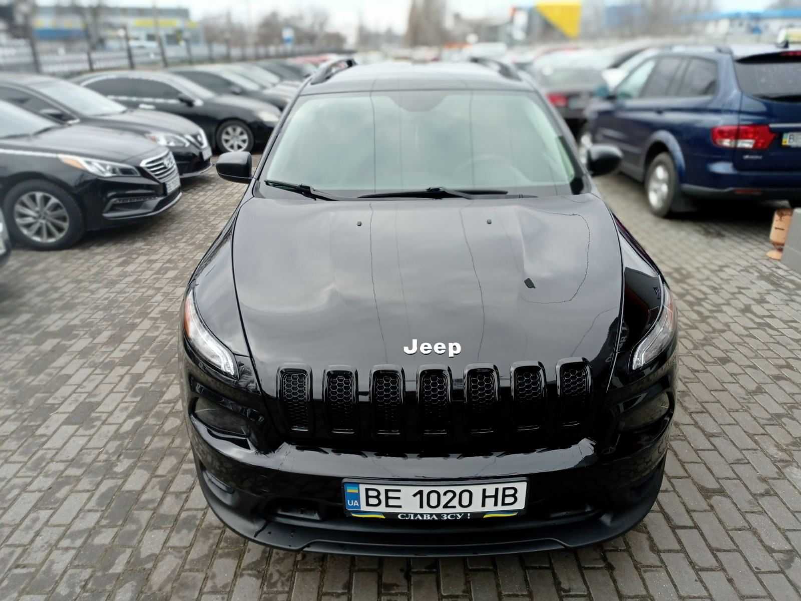 Jeep Cherokee 2017 року 2,4 л./бензин