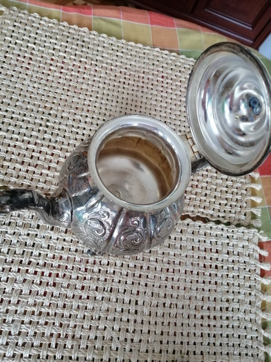 Dzbanek platerowany