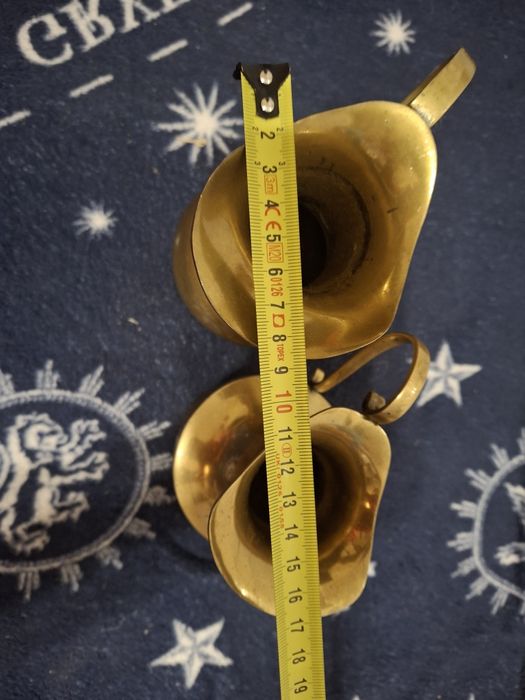 Dwa dzbanki mosiężne