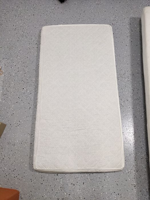 TrzyMaterace dziecięce 2 70x150 i jeden 60x120